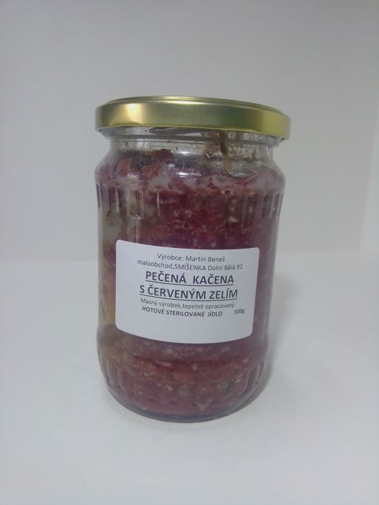 Pečená kačena s červeným zelím