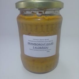 Bramborový guláš s klobásou